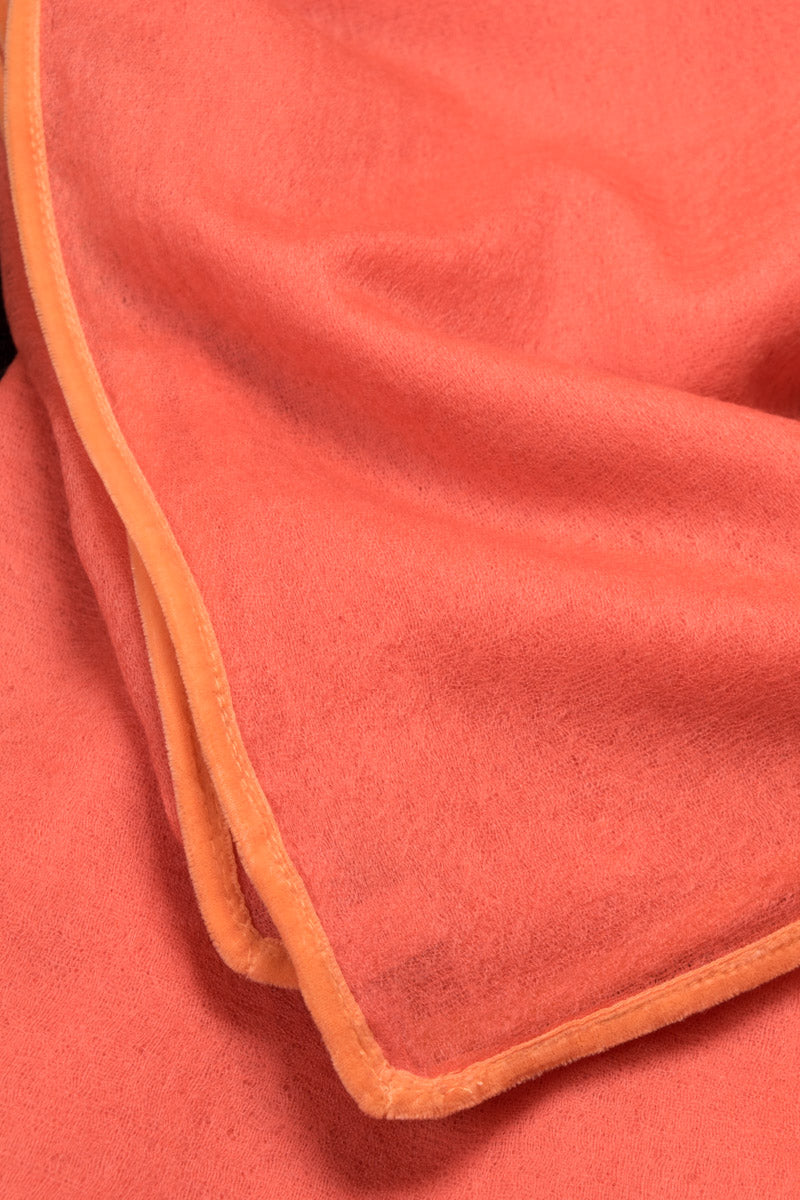 Shawl Velvet Pipping