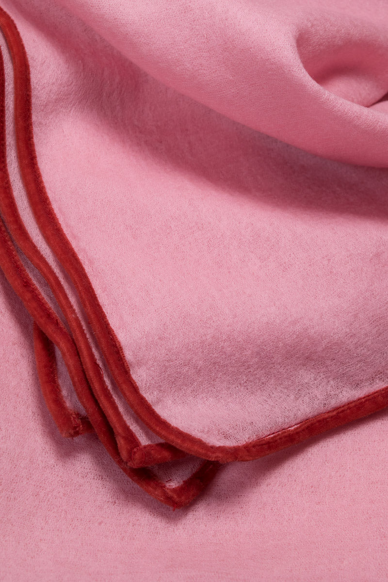 Shawl Velvet Pipping